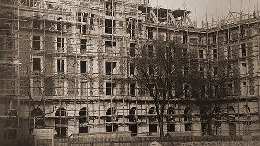 Construction of the Fondation Biermans-Lapôtre in 1924-1927