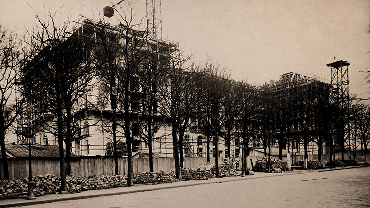 Construction of the Fondation Biermans-Lapôtre in 1924-1927