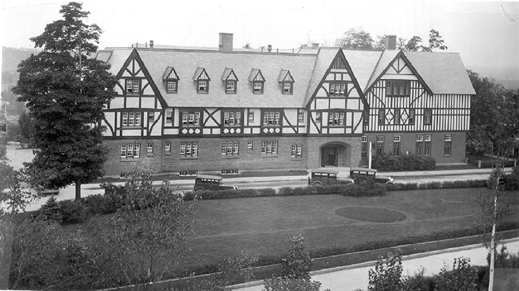 Cascade Inn, Shawinigan Falls, Canada